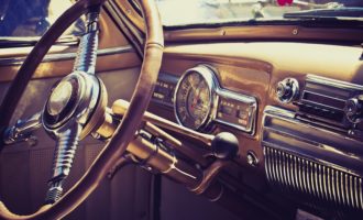 Mit der Oldtimer-Versicherung günstiger fahren Mit der Oldtimer-Versicherung günstiger fahren
